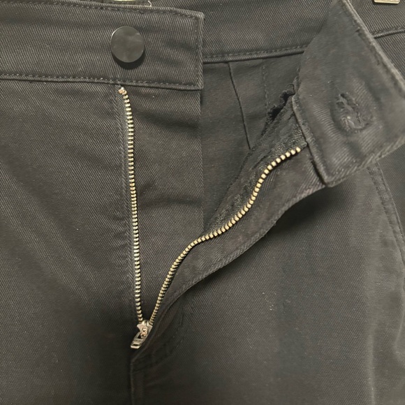 EVERLANE Utility Barrel Jean - Picture 9 of 12